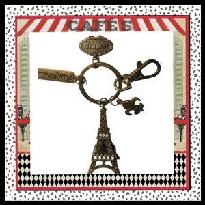 PARIS ☆ EIFFEL TOWER ☆  ANTIQUE GOLDTONE ☆ PURSE CHARM ☆ NWOT